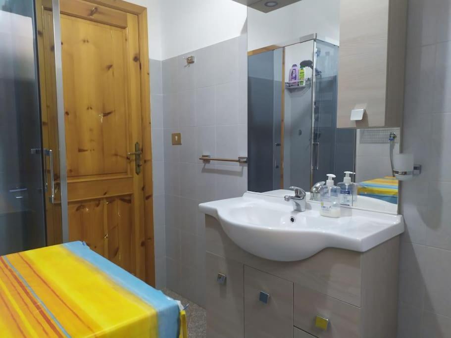 Appartamento A 50 Mt Dal Mare Cala Gonone Extérieur photo